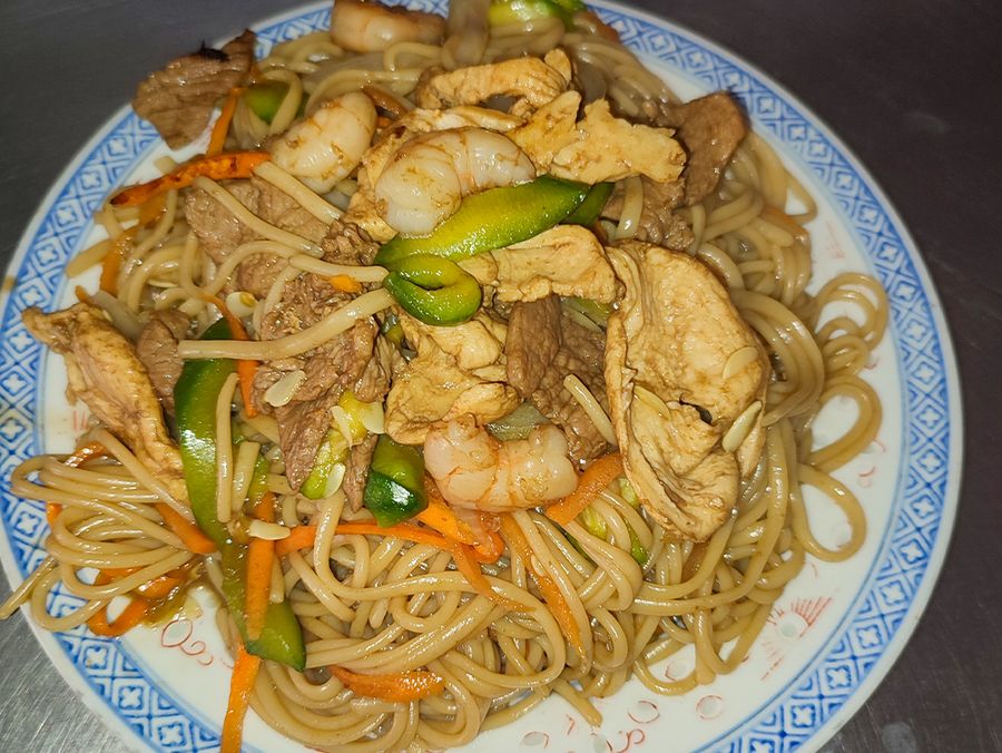 Chao Mien Mixto