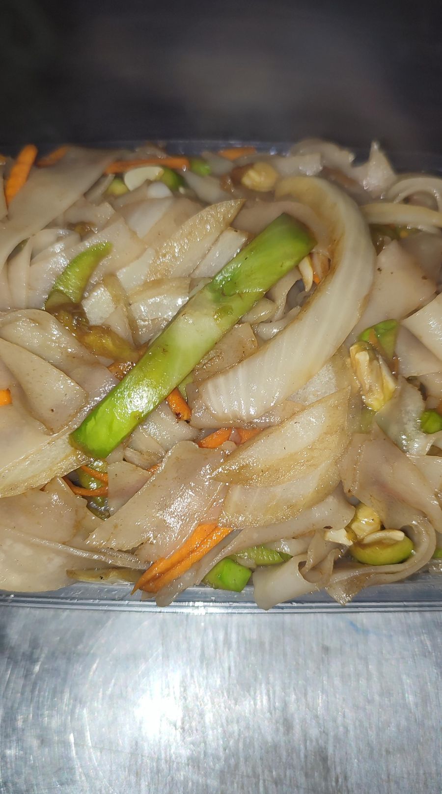 Fideos de Arroz Ancho con Verduras
