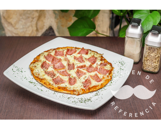 Pizza con jamón