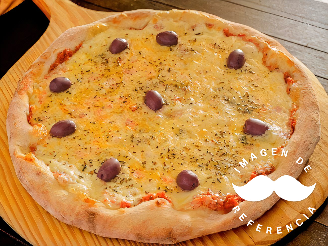 Pizza con provolone